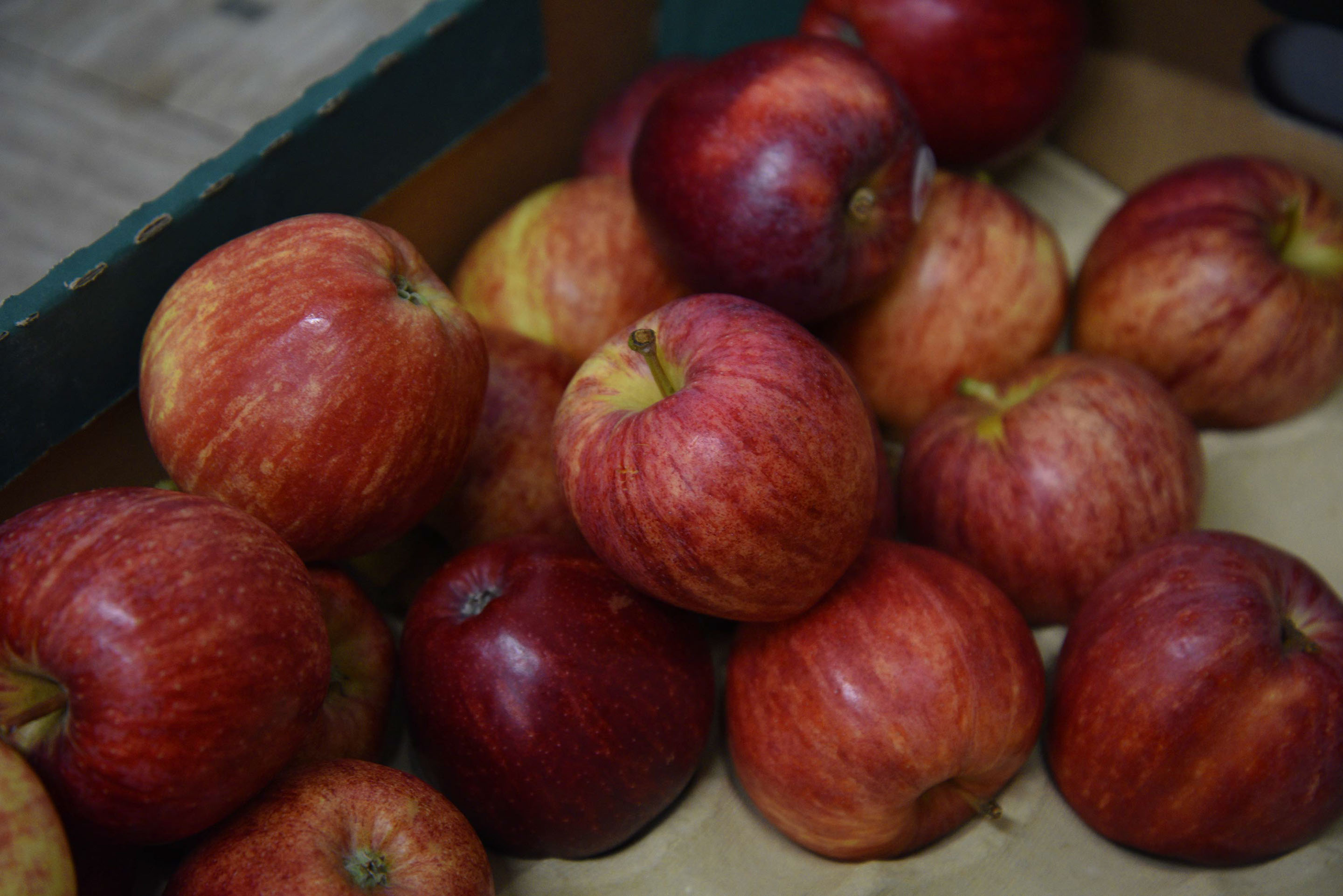 Self catering accommodation in Portree with double bedroom and smart tv with WIFI